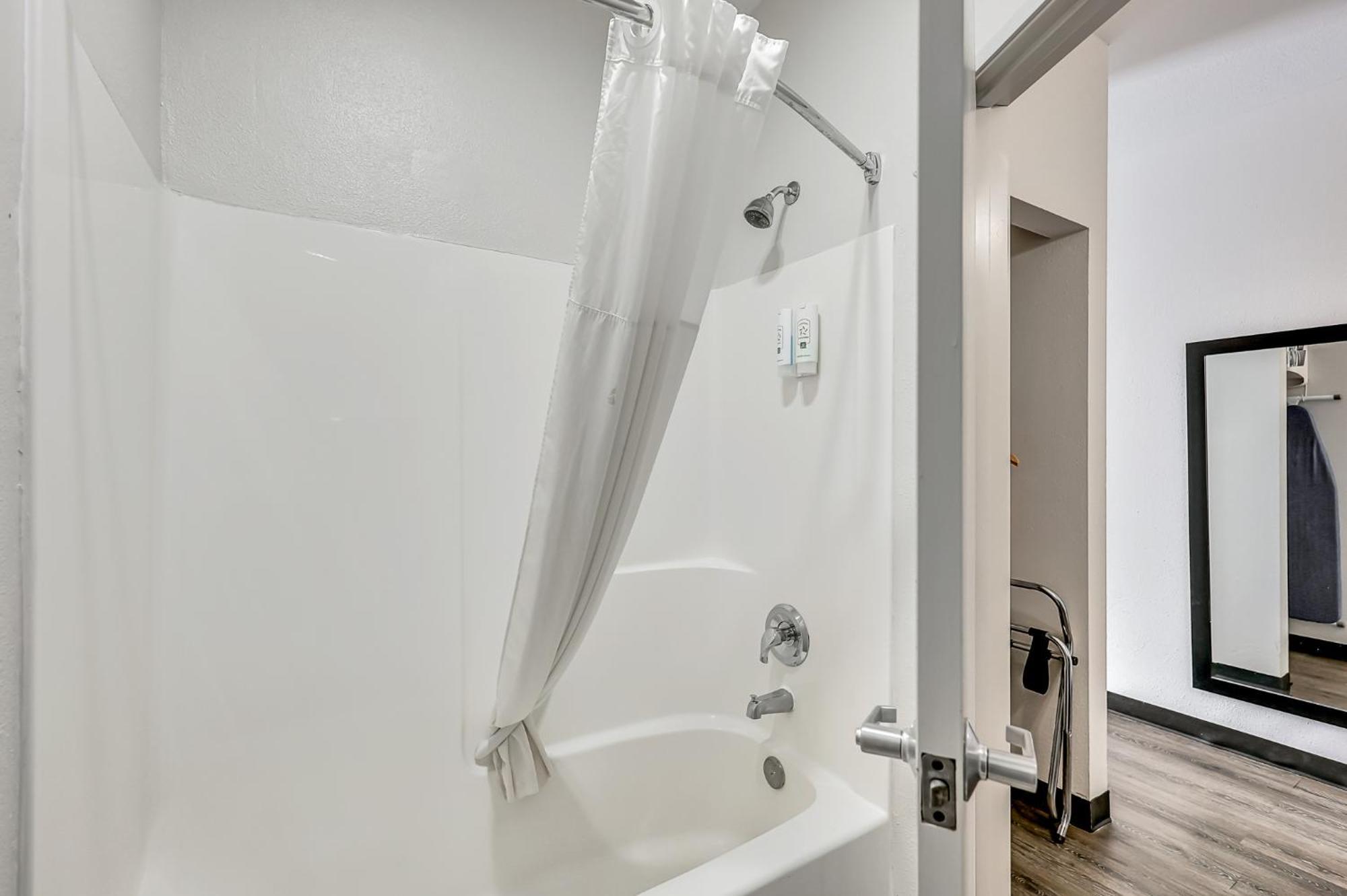 Quality Inn & Suites Of Liberty Lake エクステリア 写真