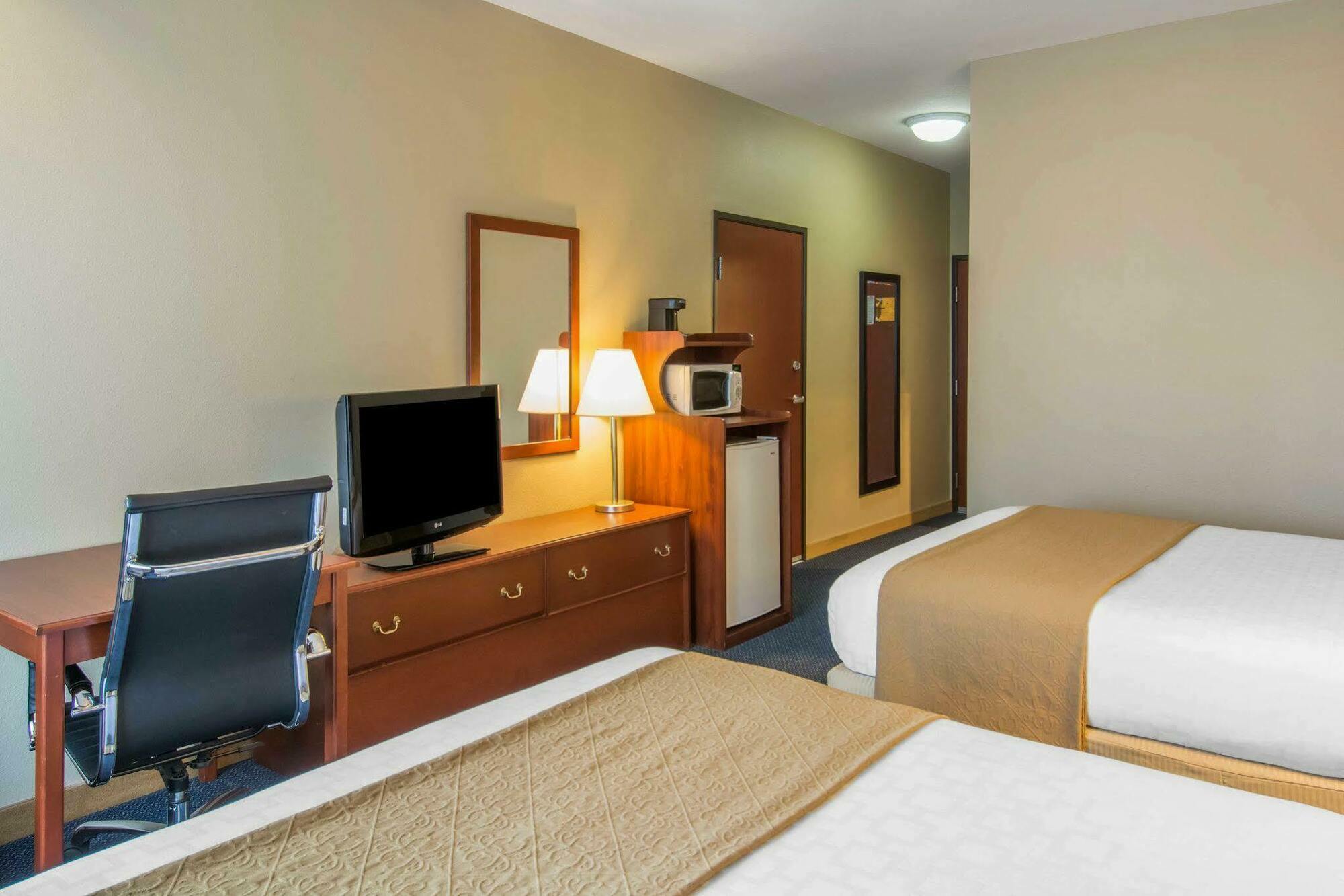 Quality Inn & Suites Of Liberty Lake エクステリア 写真