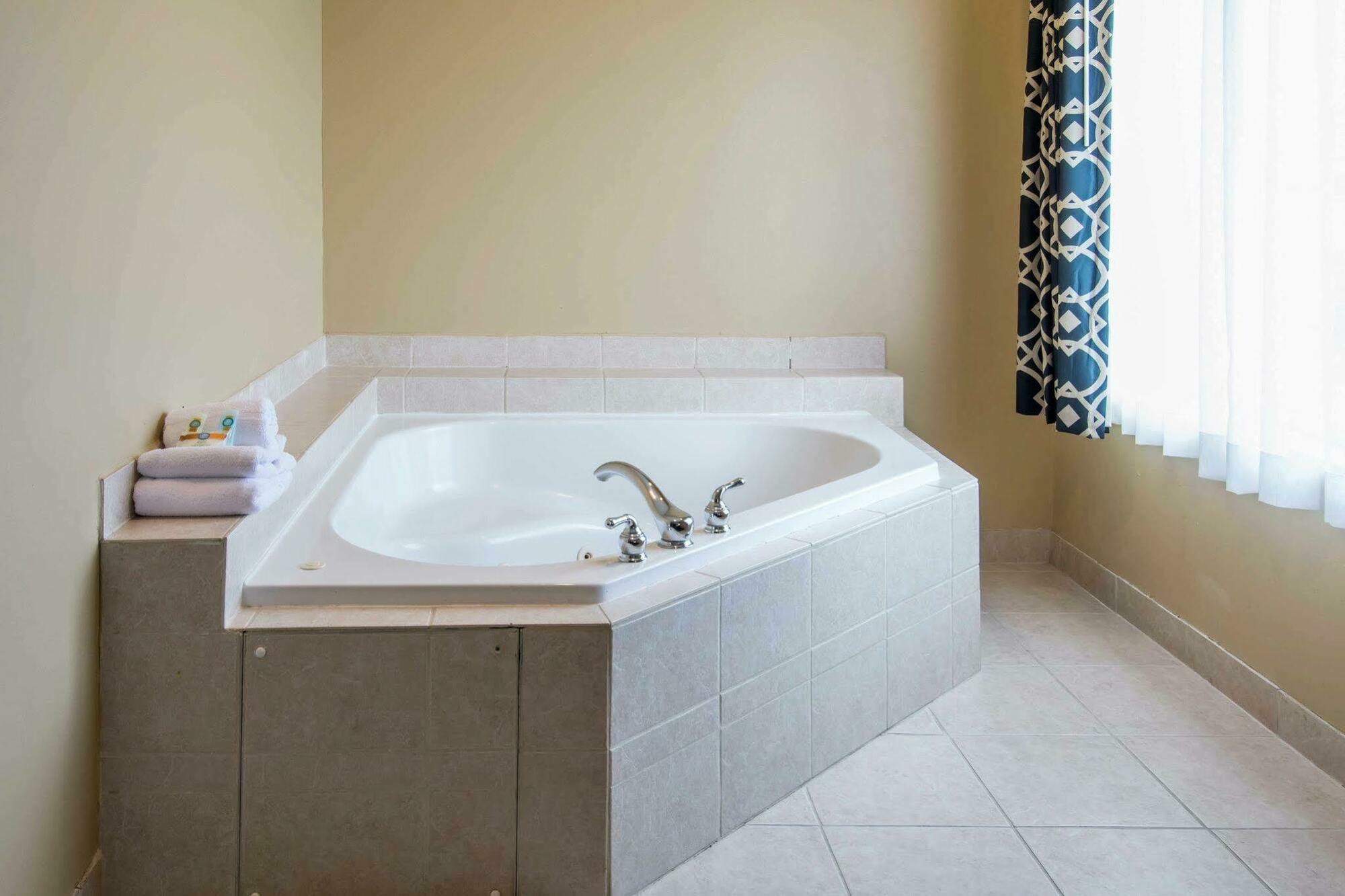 Quality Inn & Suites Of Liberty Lake エクステリア 写真